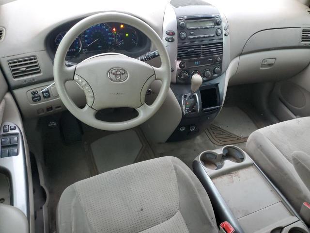 Photo 7 VIN: 5TDKK4CC8AS333447 - TOYOTA SIENNA CE 