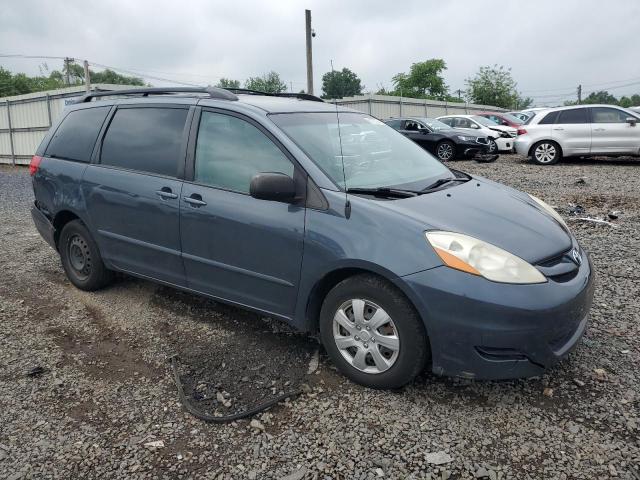 Photo 3 VIN: 5TDKK4CC8AS343301 - TOYOTA SIENNA CE 