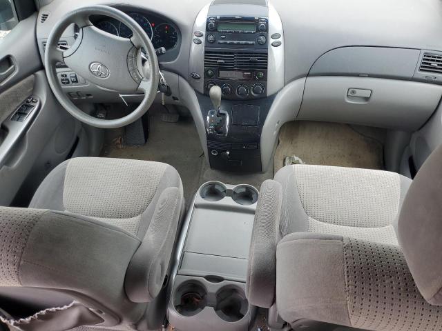 Photo 7 VIN: 5TDKK4CC8AS343301 - TOYOTA SIENNA CE 