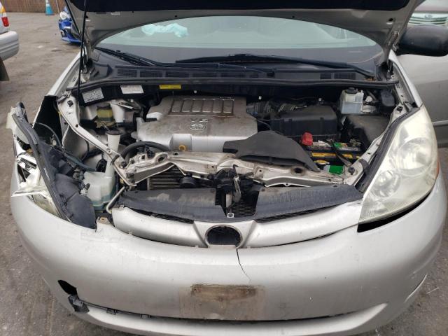 Photo 10 VIN: 5TDKK4CC9AS293654 - TOYOTA SIENNA CE 