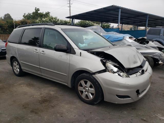 Photo 3 VIN: 5TDKK4CC9AS293654 - TOYOTA SIENNA CE 