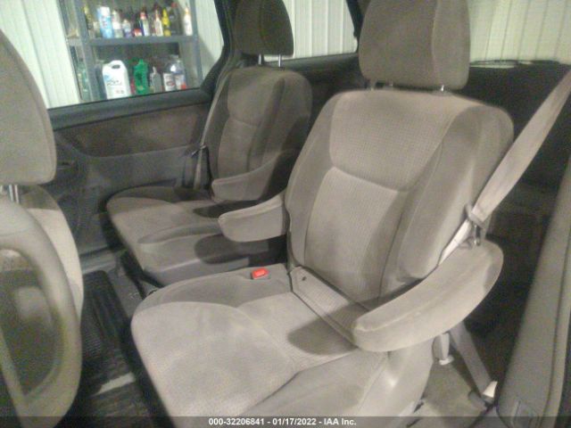 Photo 7 VIN: 5TDKK4CC9AS293895 - TOYOTA SIENNA 