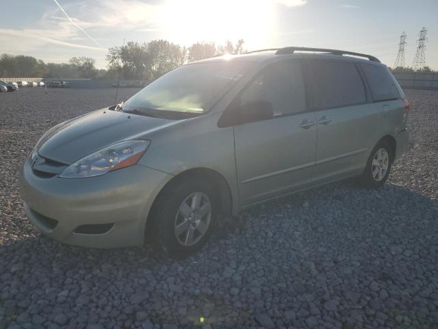 Photo 0 VIN: 5TDKK4CC9AS300117 - TOYOTA SIENNA CE 