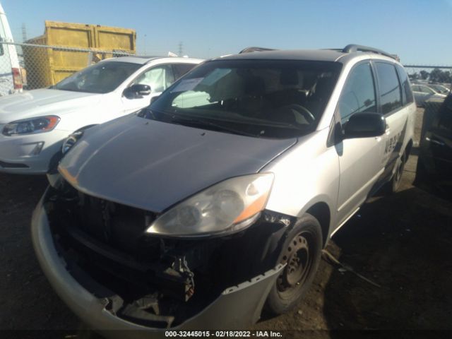 Photo 1 VIN: 5TDKK4CC9AS309593 - TOYOTA SIENNA 