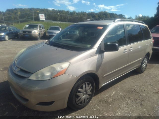 Photo 1 VIN: 5TDKK4CC9AS310825 - TOYOTA SIENNA 