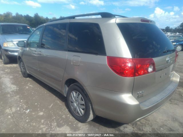 Photo 2 VIN: 5TDKK4CC9AS310825 - TOYOTA SIENNA 