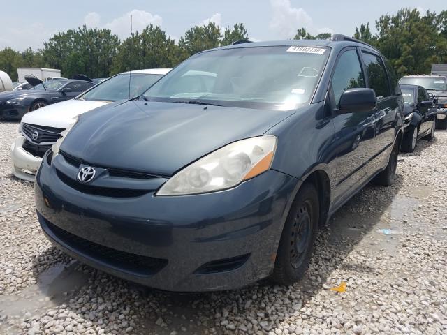 Photo 1 VIN: 5TDKK4CC9AS324756 - TOYOTA SIENNA CE 