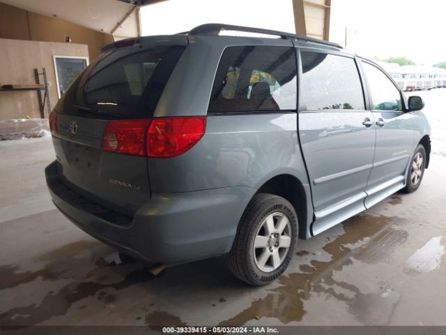 Photo 3 VIN: 5TDKK4CC9AS332467 - TOYOTA SIENNA 