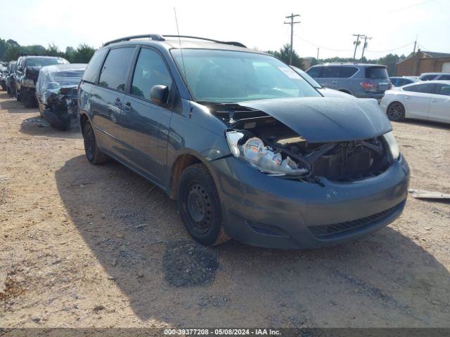 Photo 0 VIN: 5TDKK4CC9AS339273 - TOYOTA SIENNA 