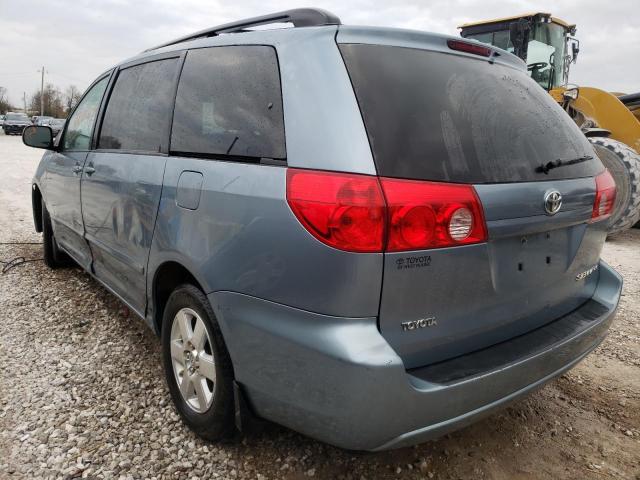 Photo 2 VIN: 5TDKK4CC9AS339919 - TOYOTA SIENNA CE 