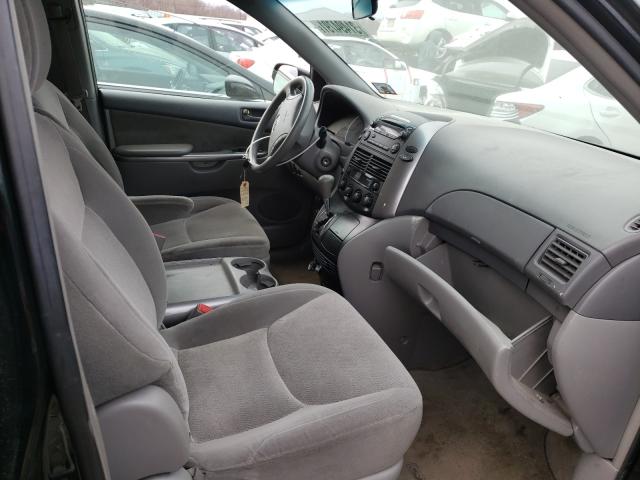 Photo 4 VIN: 5TDKK4CC9AS342383 - TOYOTA SIENNA CE 