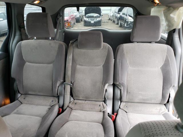 Photo 9 VIN: 5TDKK4CCXAS298345 - TOYOTA SIENNA CE 