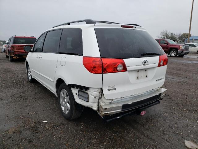 Photo 2 VIN: 5TDKK4CCXAS299060 - TOYOTA SIENNA CE 