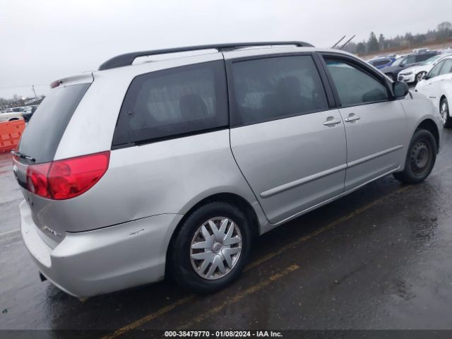 Photo 3 VIN: 5TDKK4CCXAS307058 - TOYOTA SIENNA 