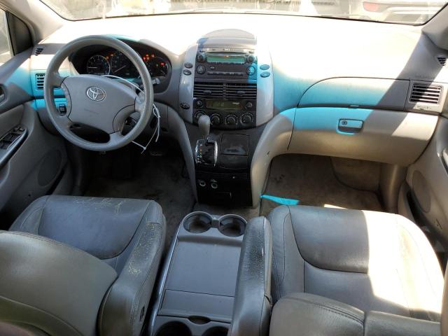 Photo 7 VIN: 5TDKK4CCXAS310994 - TOYOTA SIENNA CE 