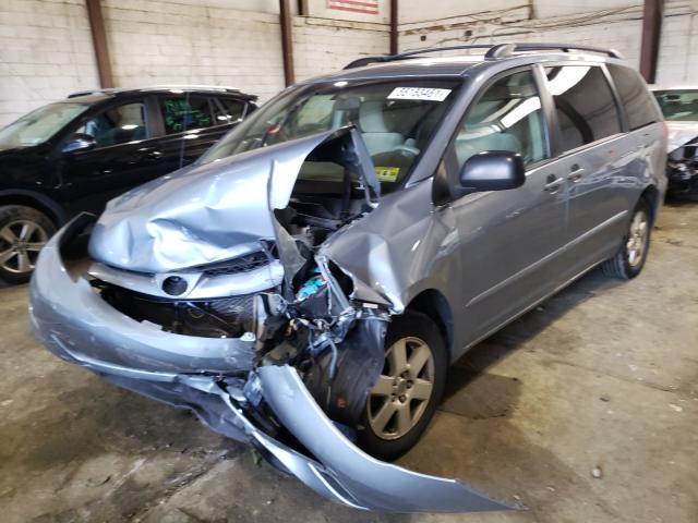 Photo 1 VIN: 5TDKK4CCXAS311014 - TOYOTA SIENNA CE 