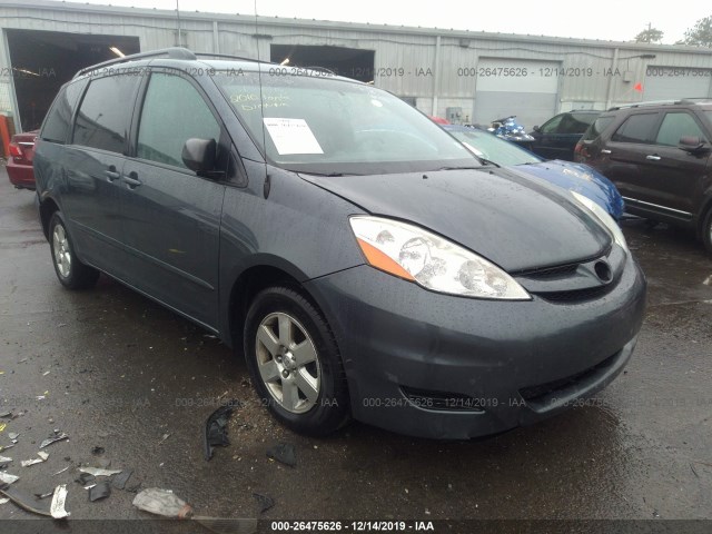 Photo 0 VIN: 5TDKK4CCXAS313393 - TOYOTA SIENNA 