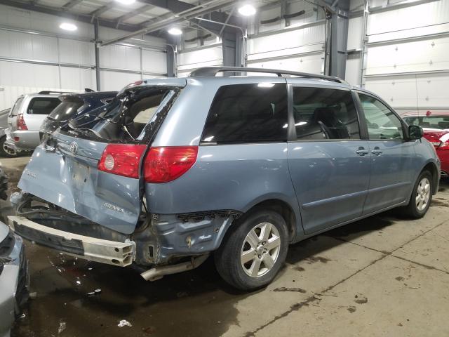 Photo 3 VIN: 5TDKK4CCXAS318285 - TOYOTA SIENNA 