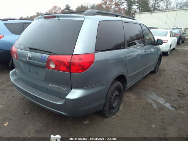 Photo 3 VIN: 5TDKK4CCXAS320361 - TOYOTA SIENNA 