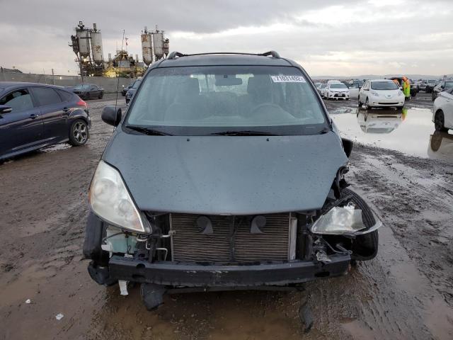 Photo 4 VIN: 5TDKK4CCXAS326208 - TOYOTA SIENNA CE 