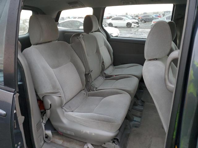 Photo 9 VIN: 5TDKK4CCXAS326208 - TOYOTA SIENNA CE 