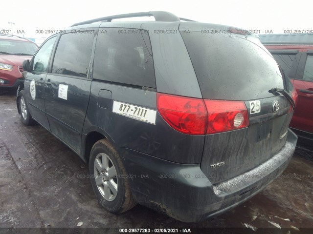 Photo 2 VIN: 5TDKK4CCXAS336379 - TOYOTA SIENNA 