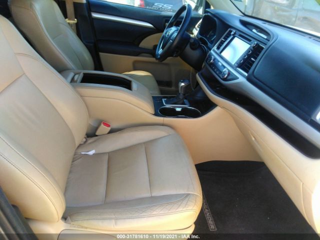 Photo 4 VIN: 5TDKKRFH0ES017115 - TOYOTA HIGHLANDER 