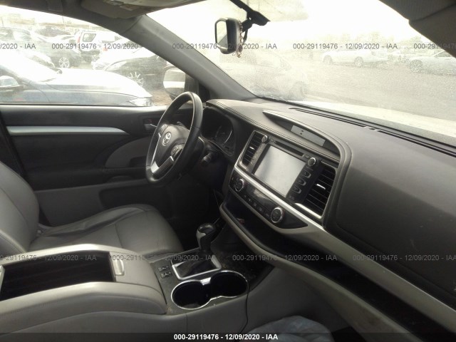 Photo 4 VIN: 5TDKKRFH0FS069443 - TOYOTA HIGHLANDER 