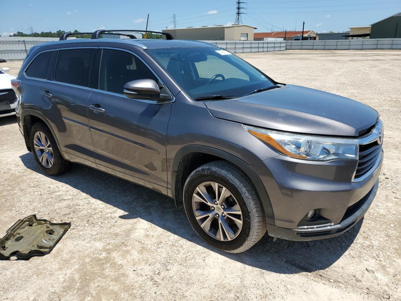 Photo 3 VIN: 5TDKKRFH2FS085613 - TOYOTA HIGHLANDER 