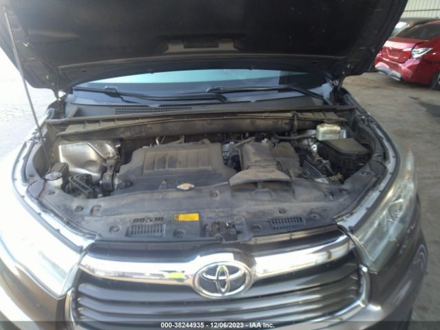 Photo 9 VIN: 5TDKKRFH2FS104399 - TOYOTA HIGHLANDER 