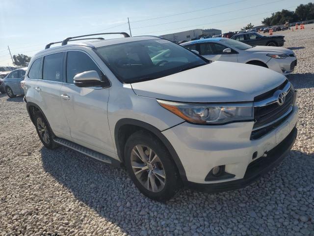 Photo 3 VIN: 5TDKKRFH2FS109957 - TOYOTA HIGHLANDER 