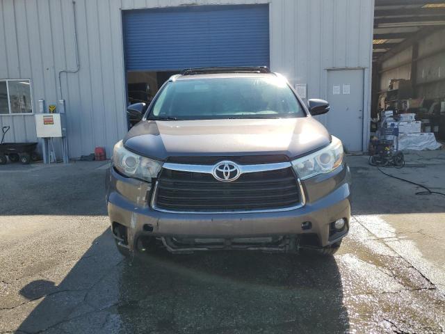 Photo 4 VIN: 5TDKKRFH2FS118335 - TOYOTA HIGHLANDER 