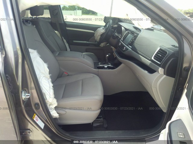 Photo 4 VIN: 5TDKKRFH2GS134617 - TOYOTA HIGHLANDER 