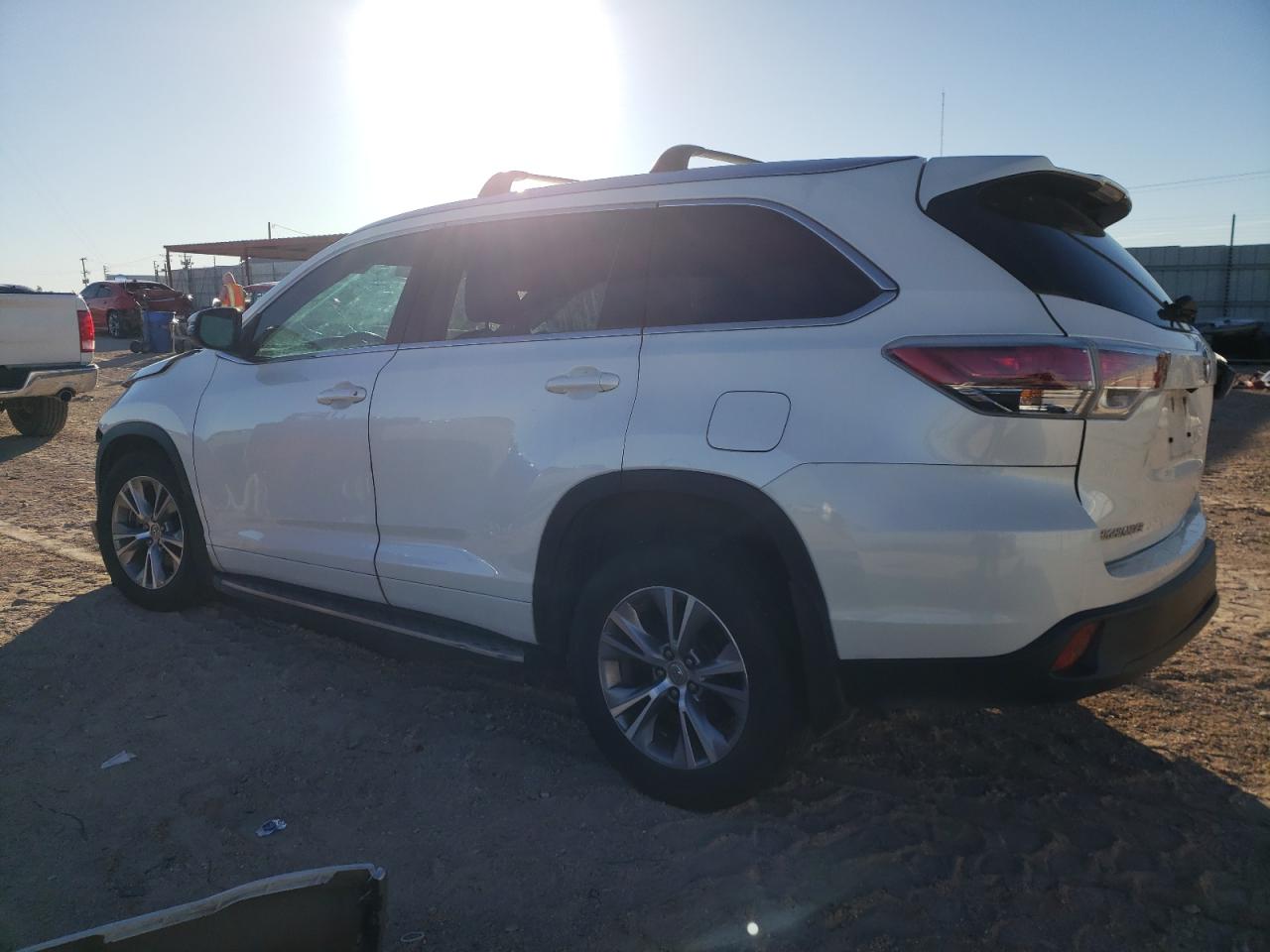 Photo 1 VIN: 5TDKKRFH3FS108980 - TOYOTA HIGHLANDER 