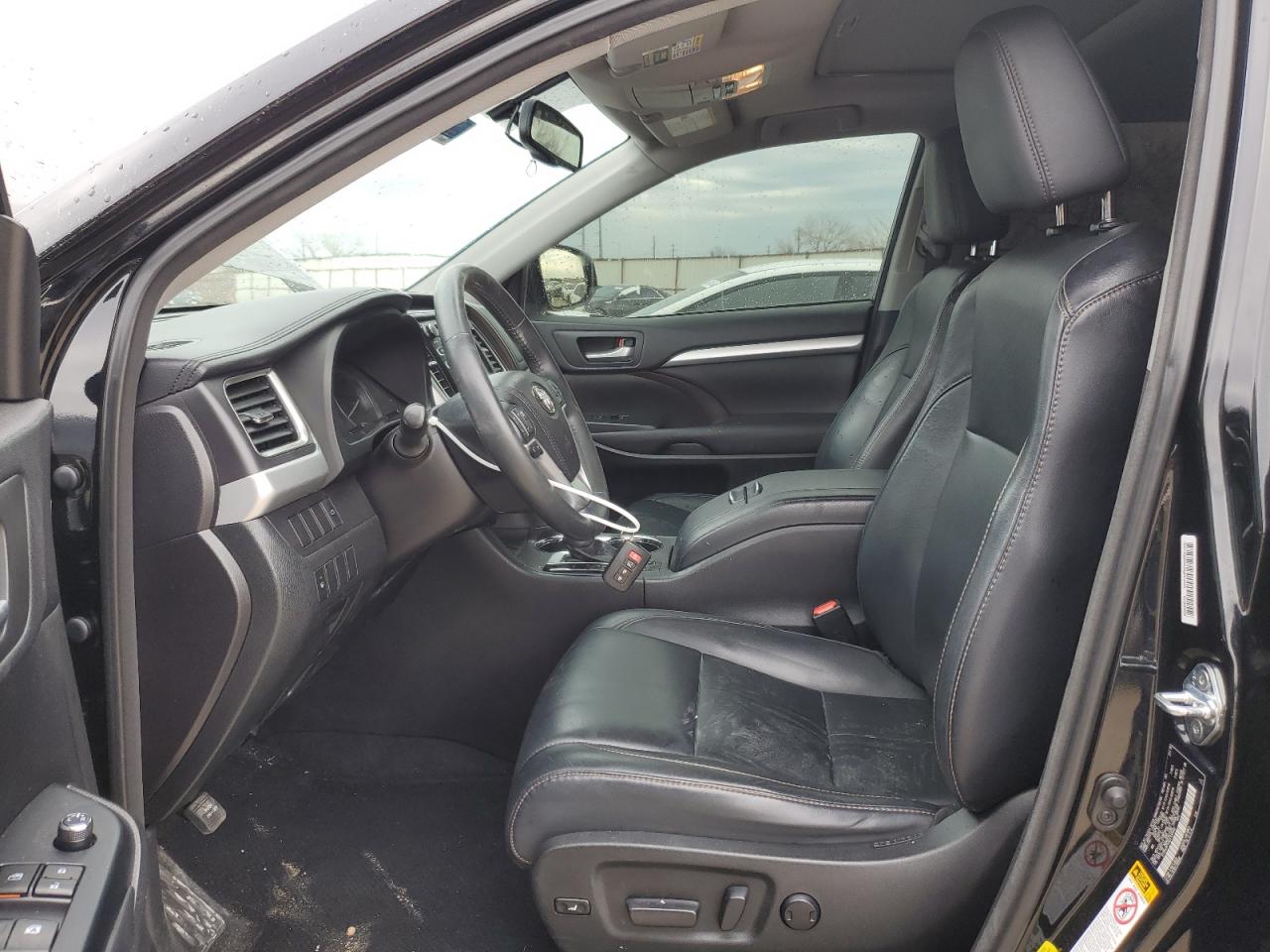 Photo 6 VIN: 5TDKKRFH3GS130480 - TOYOTA HIGHLANDER 