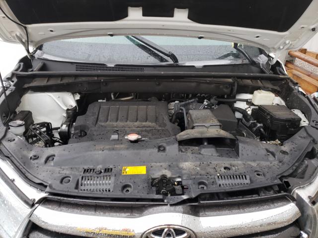 Photo 6 VIN: 5TDKKRFH3GS179856 - TOYOTA HIGHLANDER 