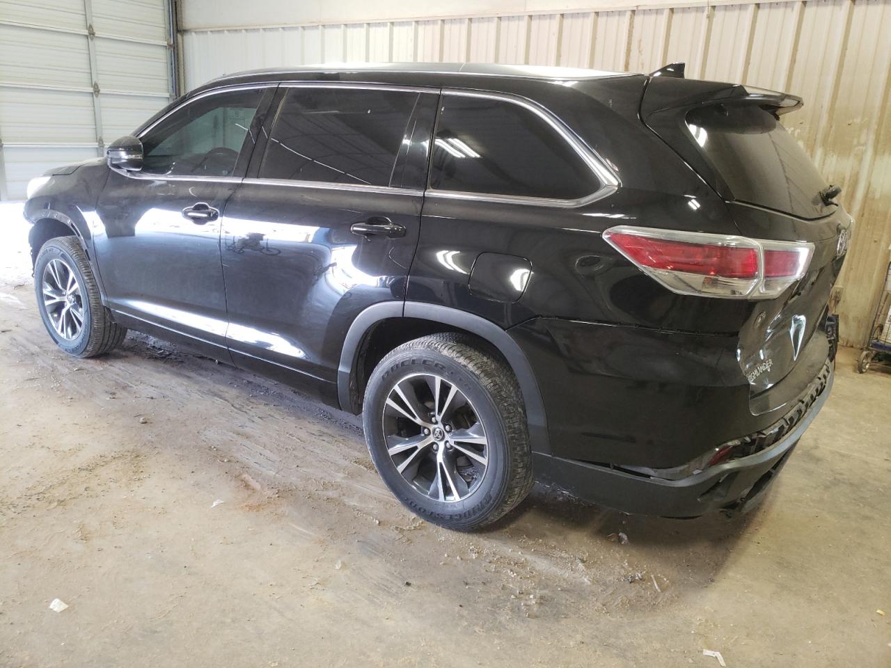 Photo 1 VIN: 5TDKKRFH4GS500920 - TOYOTA HIGHLANDER 