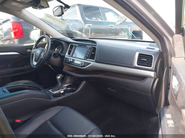 Photo 4 VIN: 5TDKKRFH6ES021475 - TOYOTA HIGHLANDER 