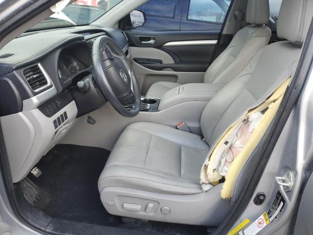 Photo 6 VIN: 5TDKKRFH7FS066555 - TOYOTA HIGHLANDER 