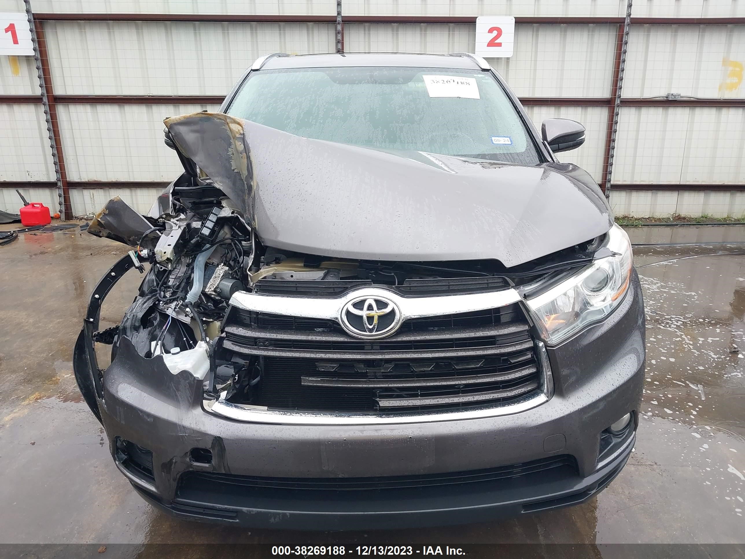 Photo 11 VIN: 5TDKKRFH7FS090371 - TOYOTA HIGHLANDER 