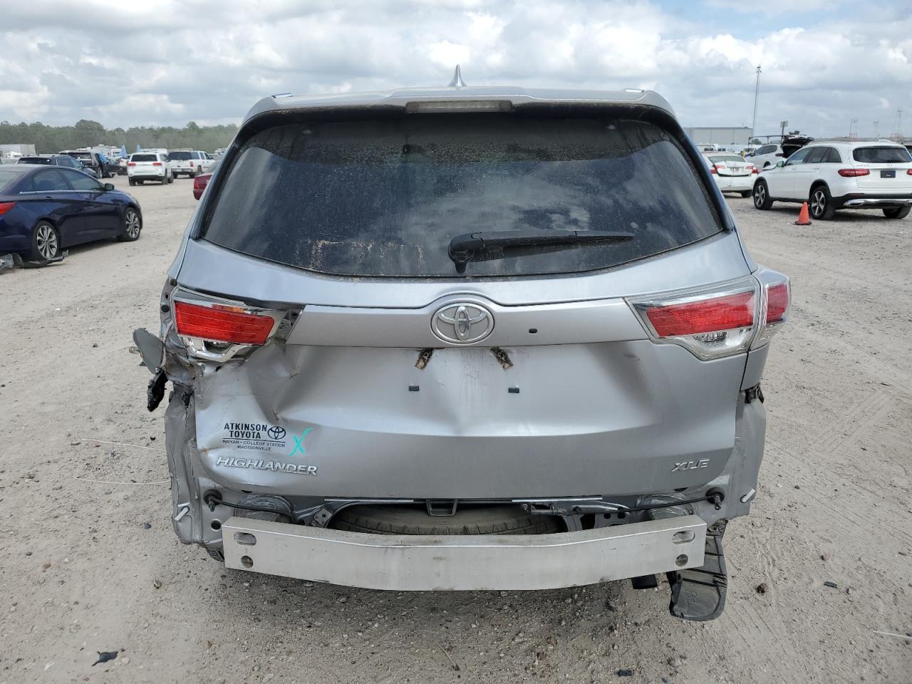 Photo 5 VIN: 5TDKKRFH7GS150943 - TOYOTA HIGHLANDER 