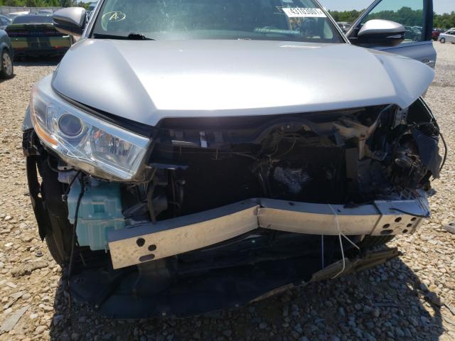 Photo 8 VIN: 5TDKKRFH8ES014043 - TOYOTA HIGHLANDER 