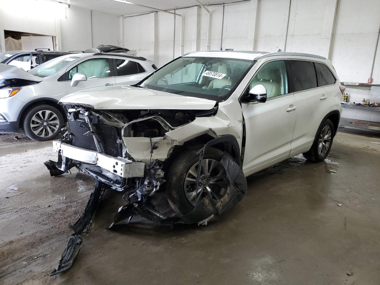 Photo 0 VIN: 5TDKKRFH9ES008140 - TOYOTA HIGHLANDER 