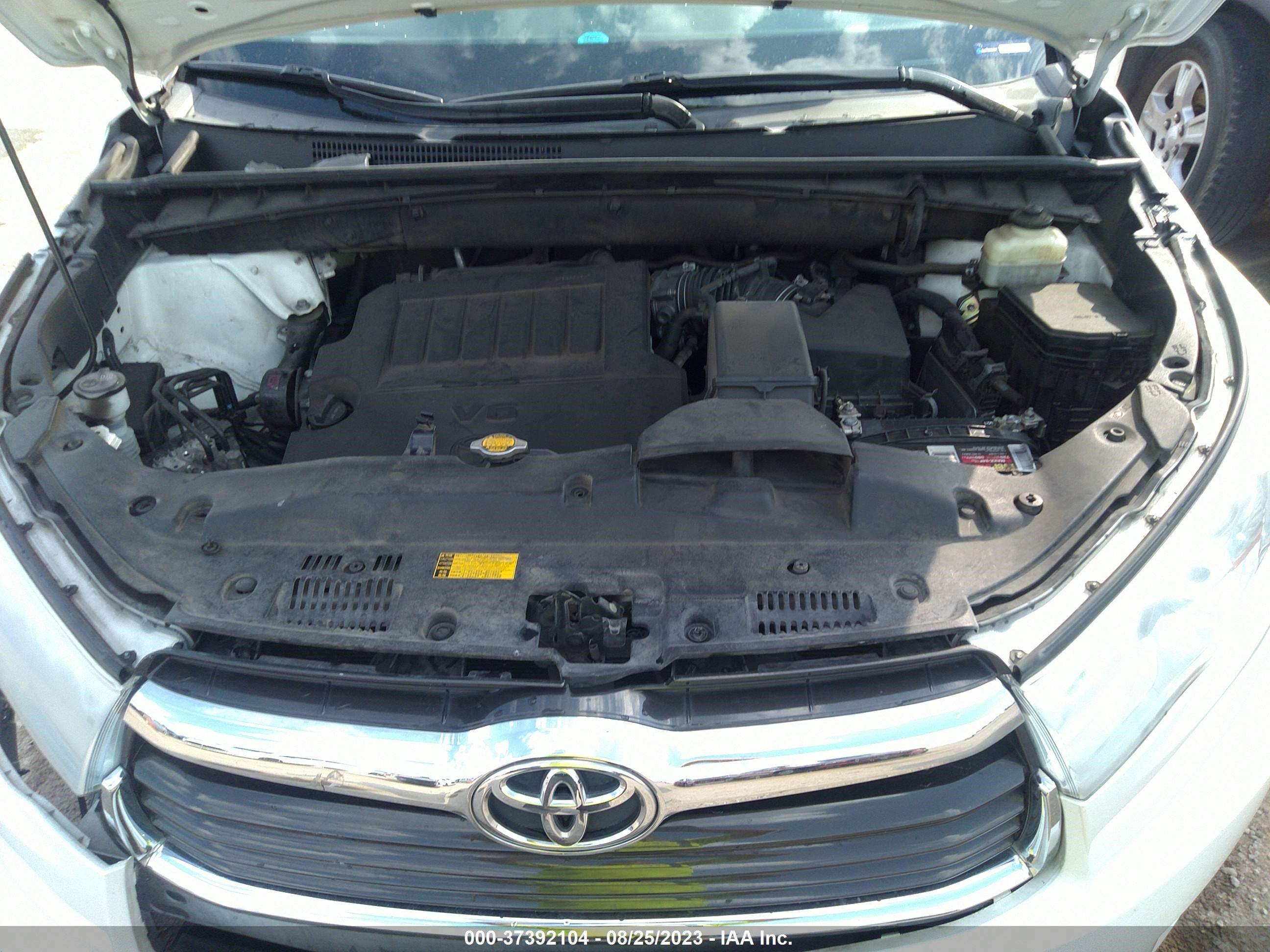 Photo 9 VIN: 5TDKKRFH9FS040099 - TOYOTA HIGHLANDER 