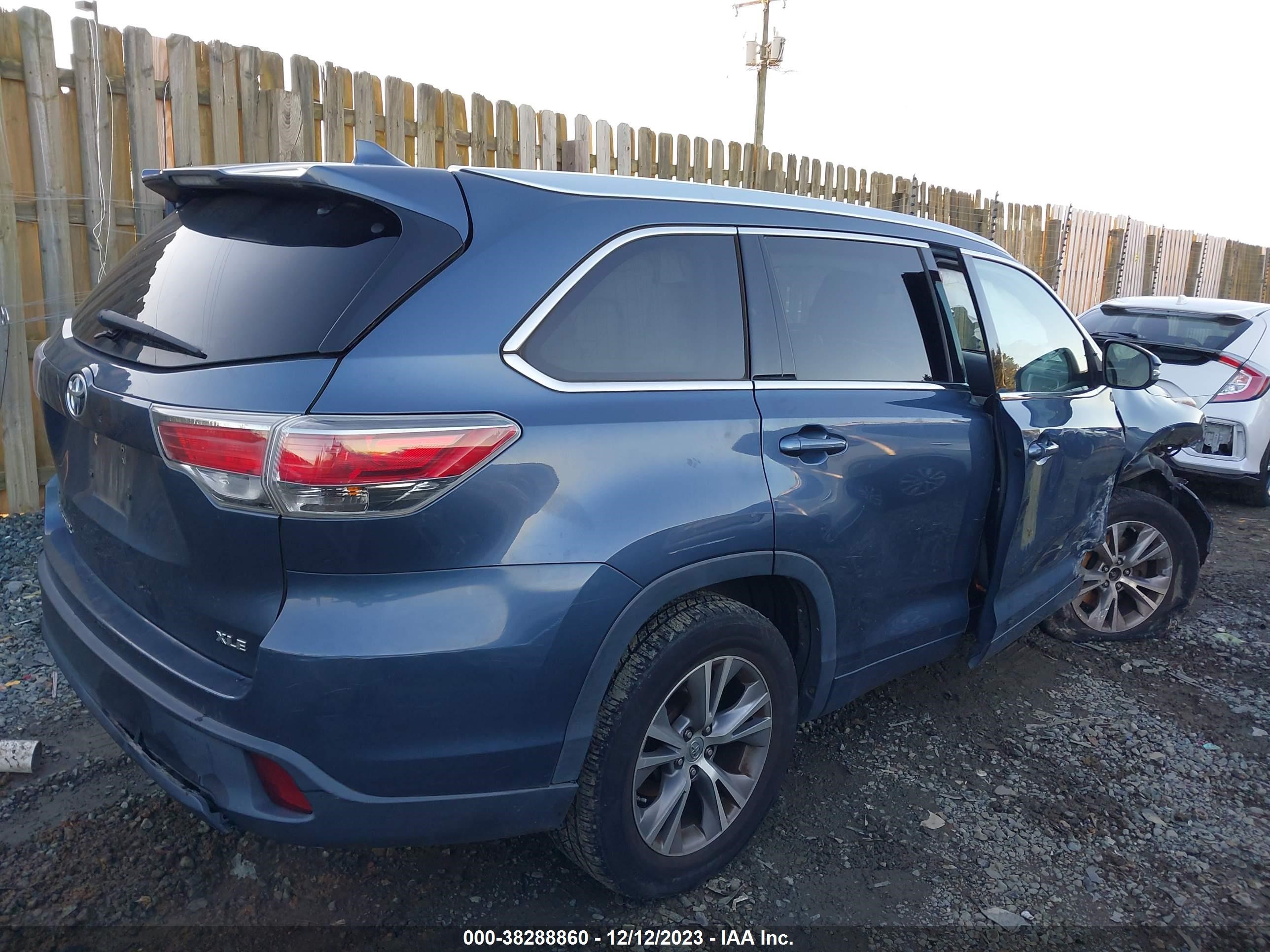 Photo 3 VIN: 5TDKKRFH9FS059218 - TOYOTA HIGHLANDER 