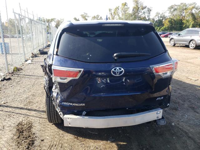 Photo 8 VIN: 5TDKKRFH9FS076598 - TOYOTA HIGHLANDER 