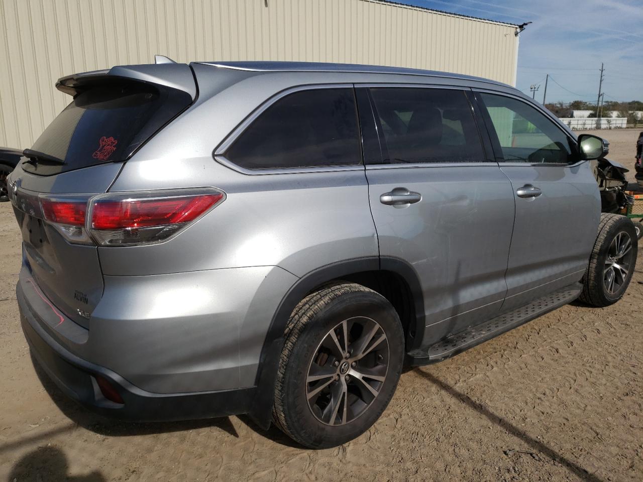 Photo 2 VIN: 5TDKKRFHXGS160737 - TOYOTA HIGHLANDER 