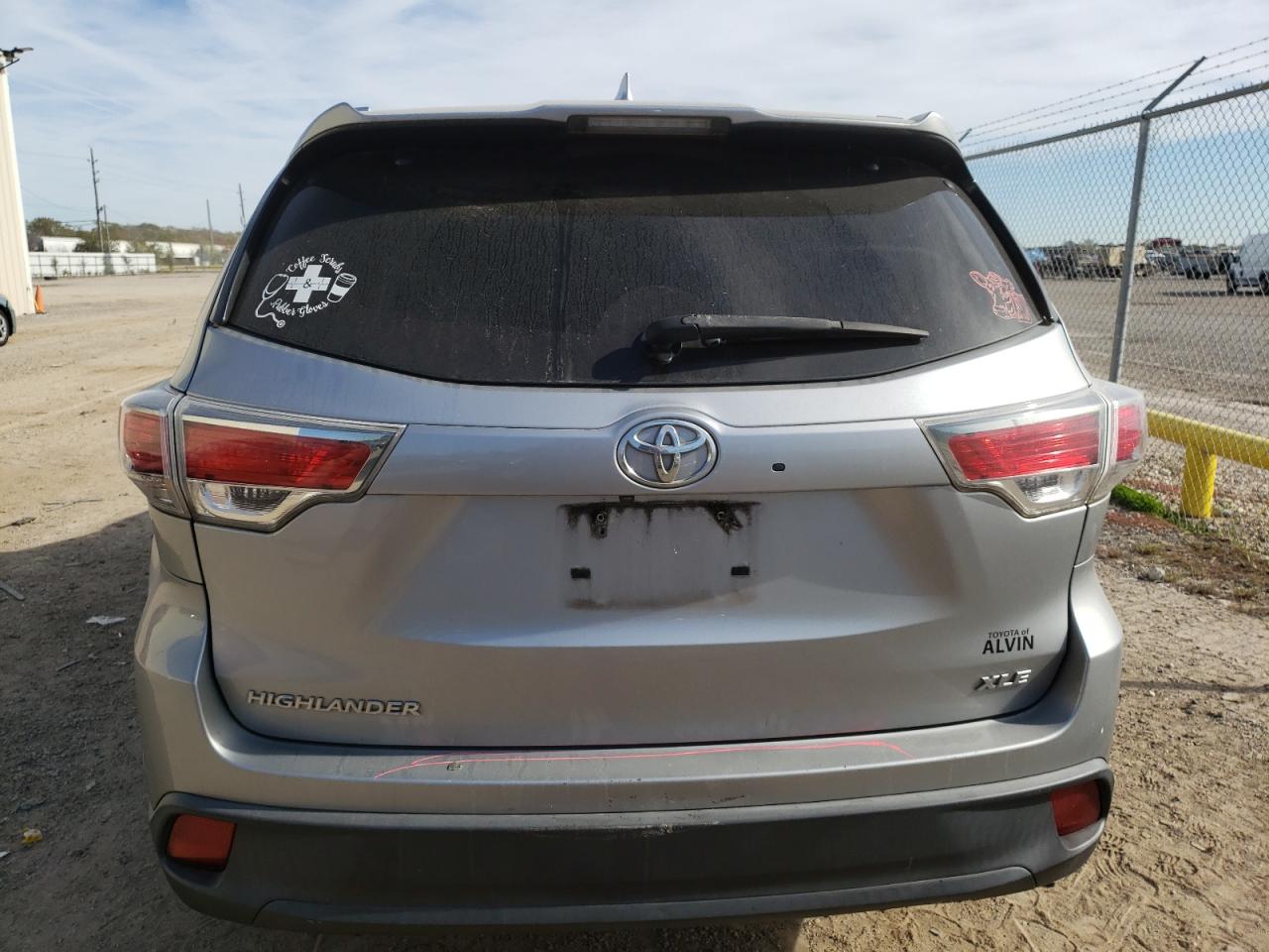 Photo 5 VIN: 5TDKKRFHXGS160737 - TOYOTA HIGHLANDER 