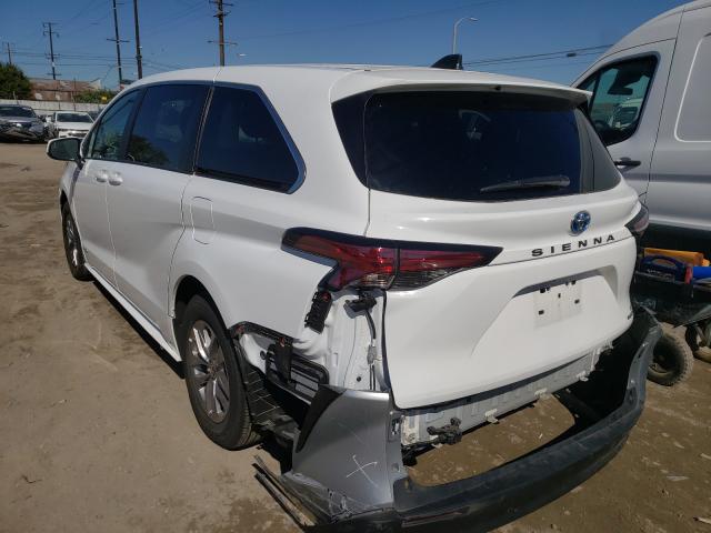 Photo 2 VIN: 5TDKRKEC0MS044998 - TOYOTA SIENNA LE 