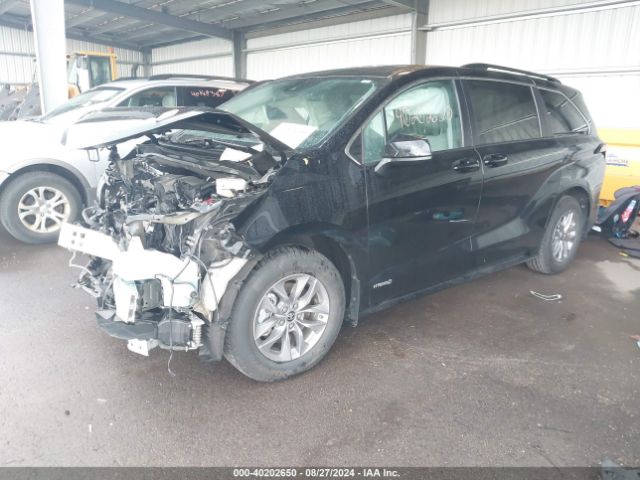 Photo 1 VIN: 5TDKRKEC0MS060845 - TOYOTA SIENNA 